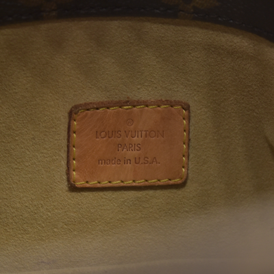 $2500 2011 Louis Vuitton  LV Monogram Artsy MM SD2191