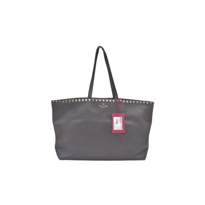 $1850 Valentino Garavani Grained Calfskin Small Rockstud Shoulder Tote Grey 10020672