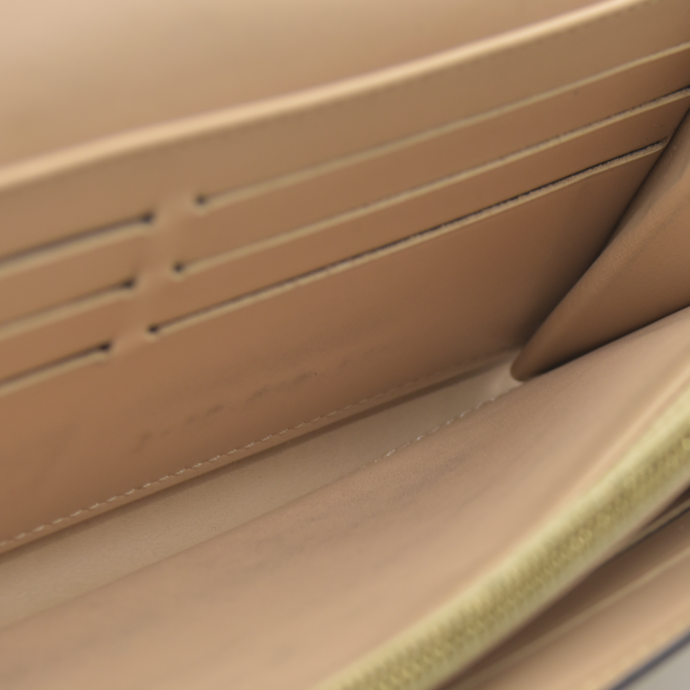 $1550 LOUIS VUITTON Louise Patent Leather BIifold Long Wallet 2015 CA2145