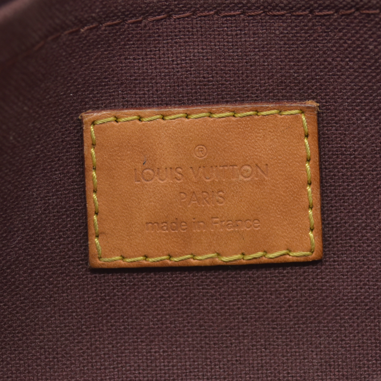 $1490 2015 Louis Vuitton  Monogram Favorite PM FL4145