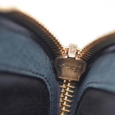 $695 Burberry Prorsum Grainy Nubuck Alma Owl Clutch Indigo Green CONSIGNMENT 10021441