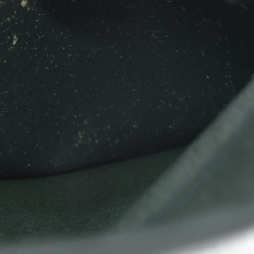 Louis Vuitton Taiga Porte Valeurs Cartes Credit Leather Long Wallet VI0949