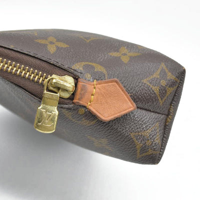 $715 Louis Vuitton  Monogram Cosmetic Pouch GM