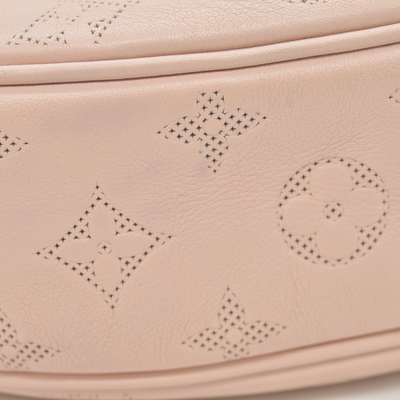 $3000 2024 Louis Vuitton Cruise Perforated Monogram Flower Ring Loop 10020053