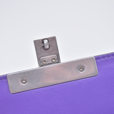 $1250 GUCCI Purple Leather Padlock Strawberry Shoulder Bag CONSIGNMENT 10021438