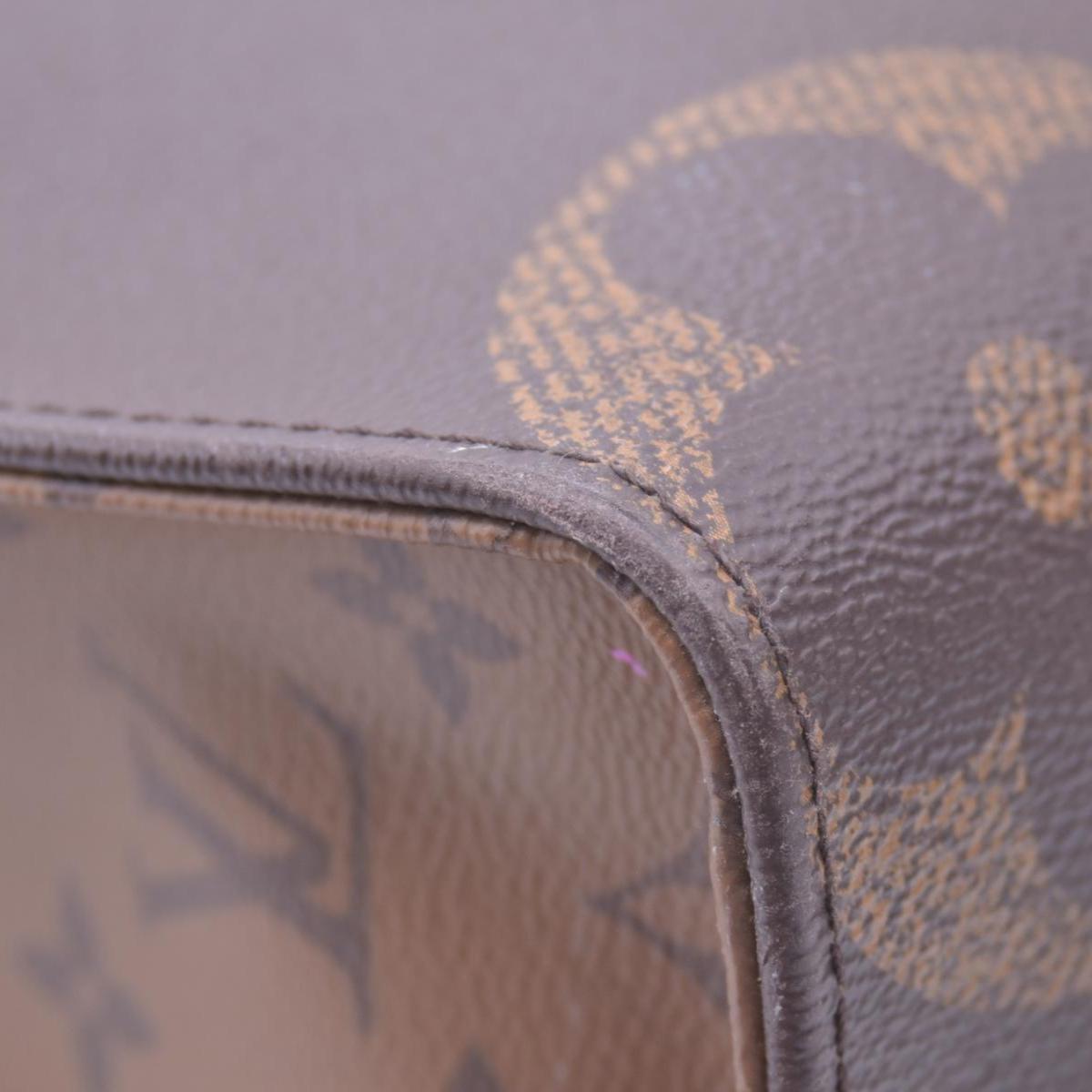 $3300 RFID Louis Vuitton Reverse Monogram Giant Onthego MM