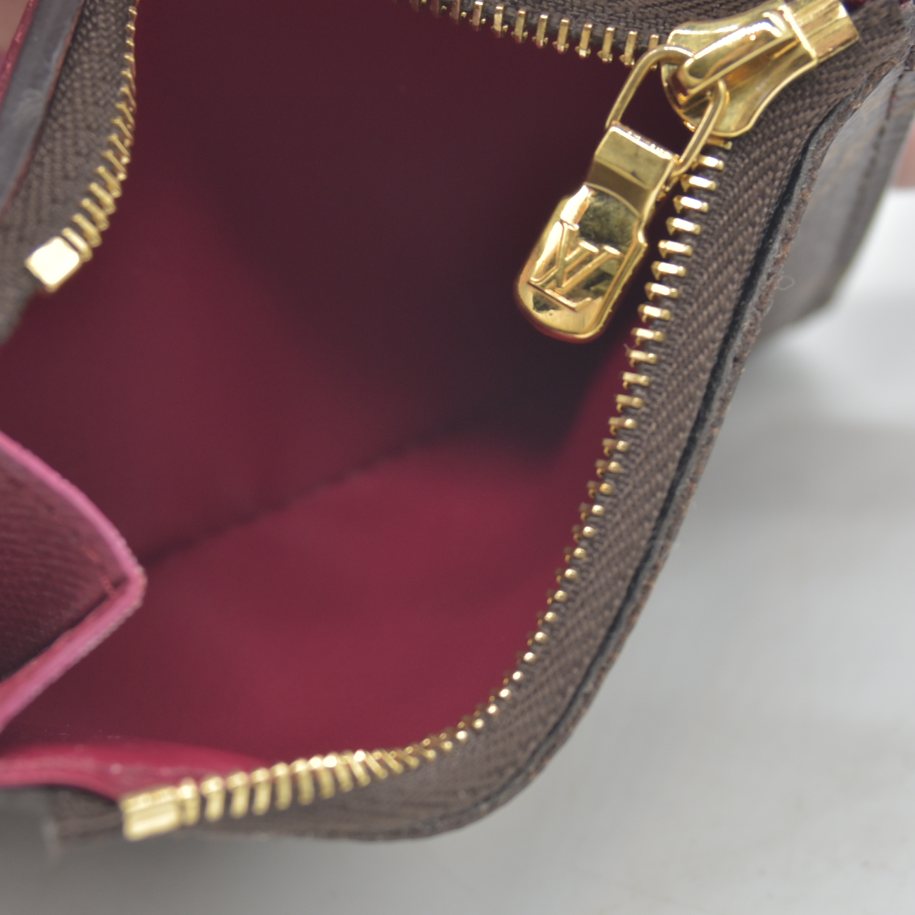 $535 RFID Louis Vuitton Monogram Zoe Wallet Fuchsia