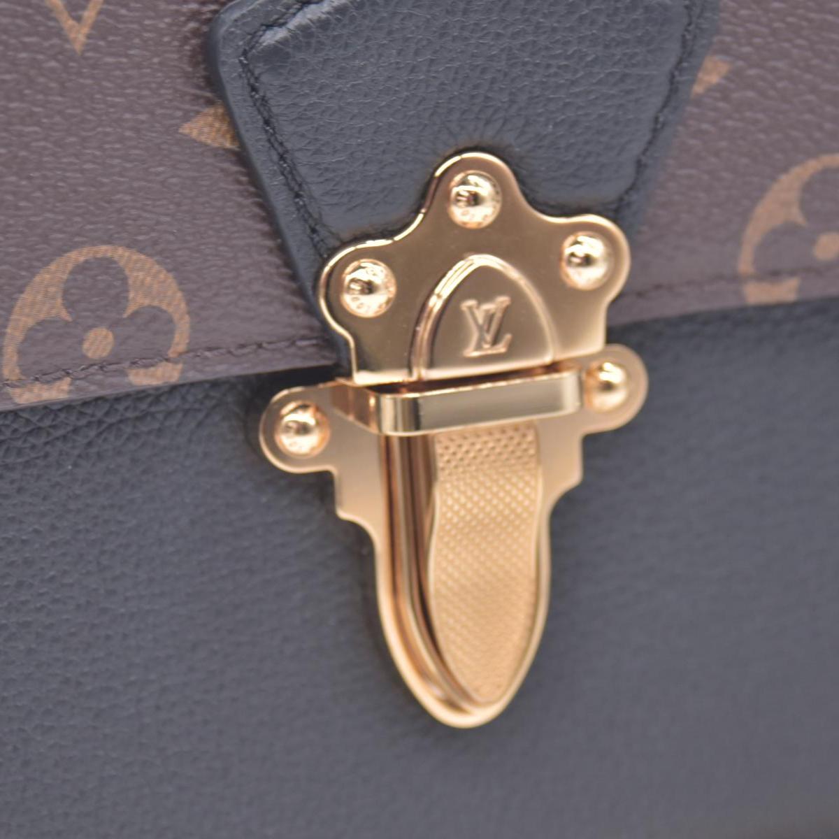 $2830 2018 Louis Vuitton Monogram Victoire Black CA4138