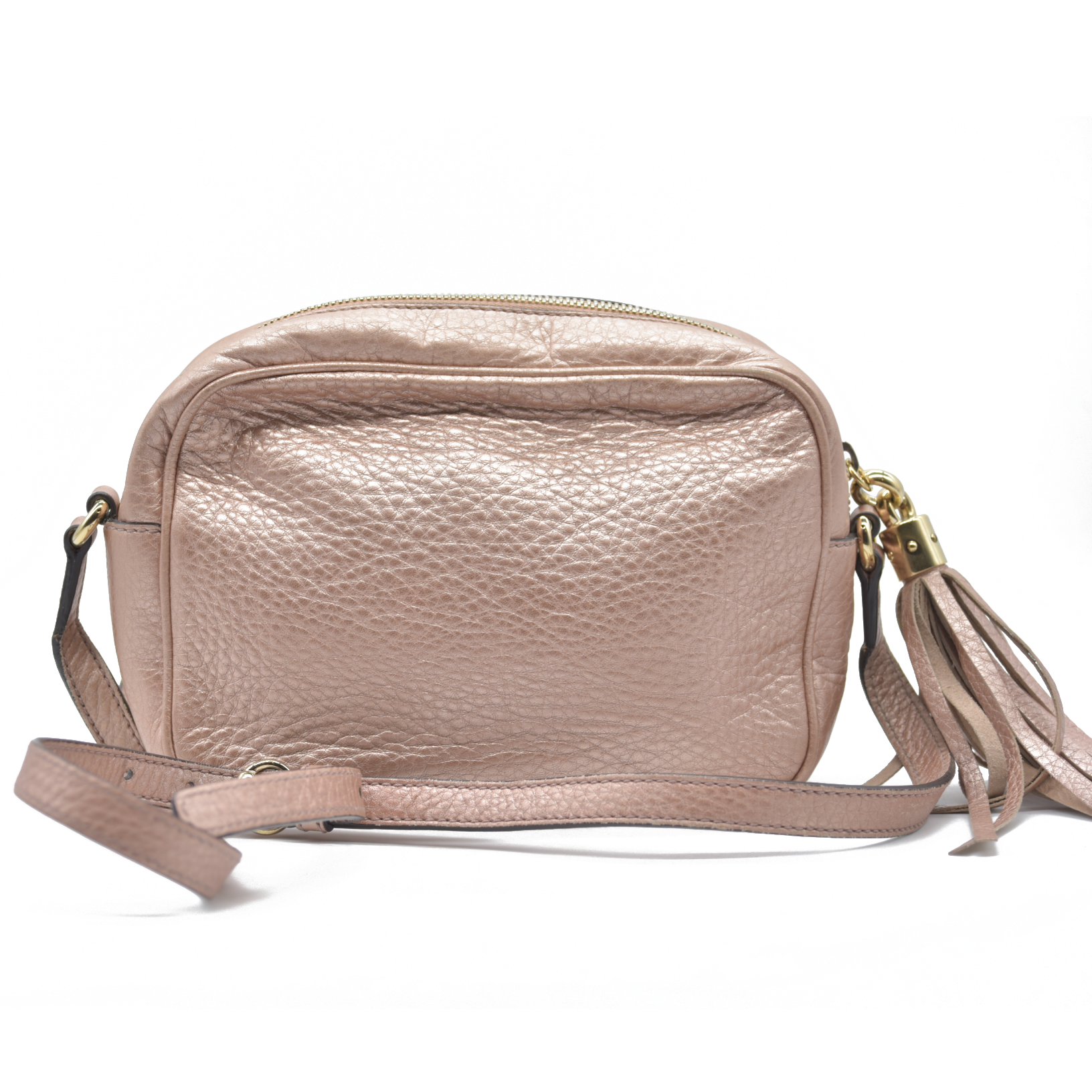 $1490 Gucci  Pebbled Calfskin Small Soho Disco Bag Camelia