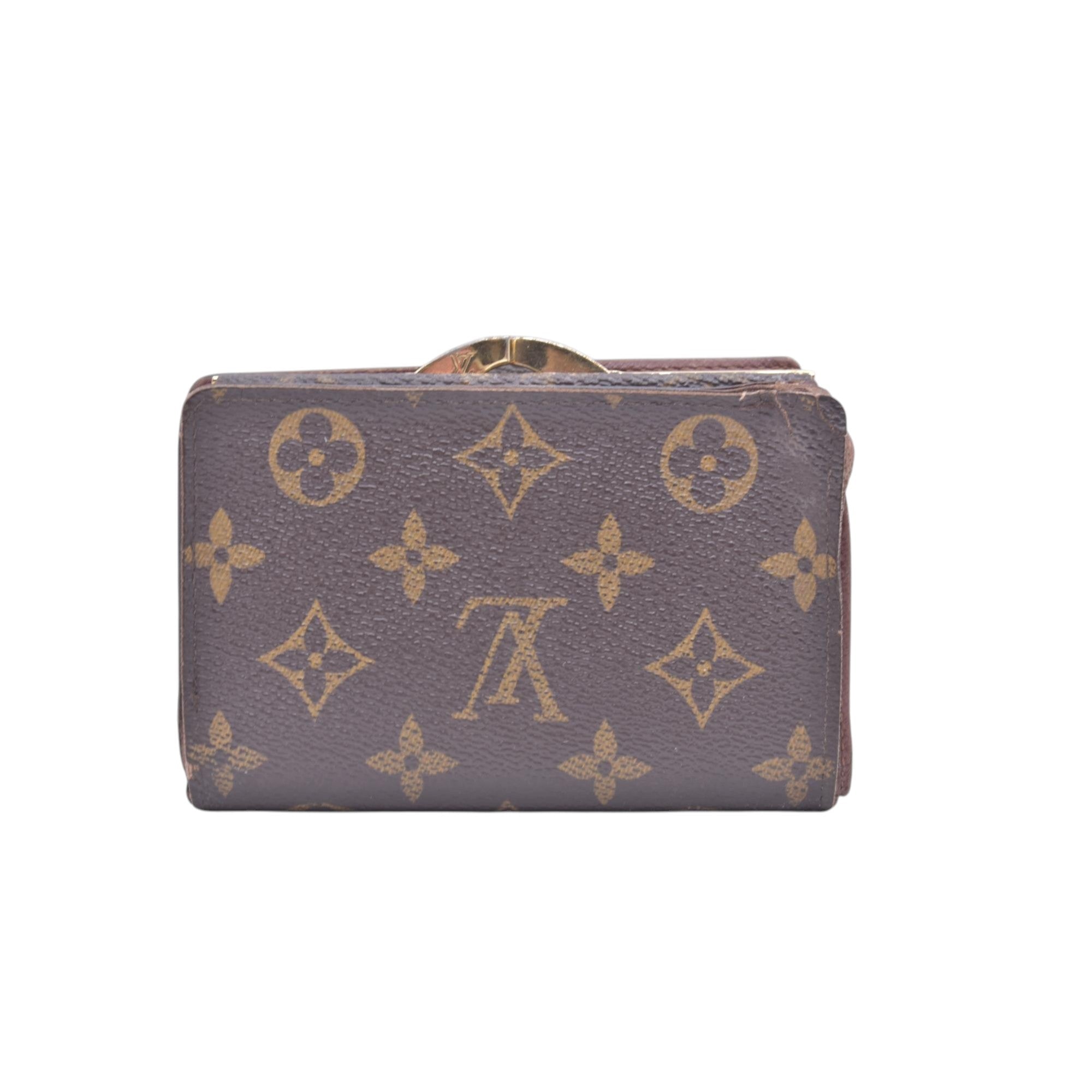 $730 LOUIS VUITTON Monogram French Wallet CONSIGNMENT 10021463
