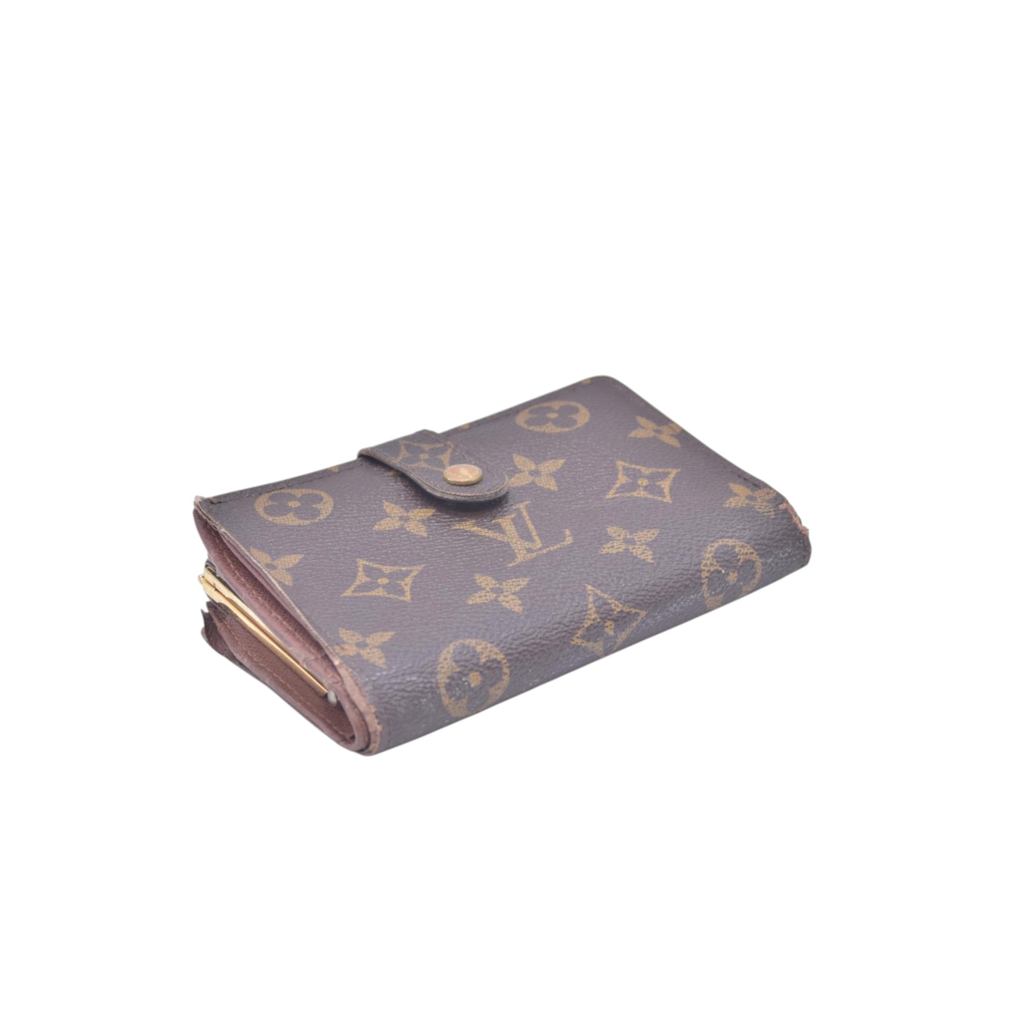 $730 LOUIS VUITTON Monogram French Wallet CONSIGNMENT 10021463
