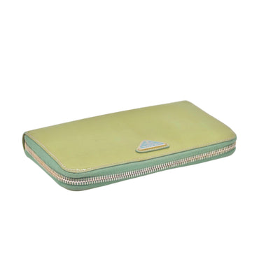 $650 PRADA Lime Green Patent Leather Triangle Logo Zip Wallet CONSIGNMENT 10021459