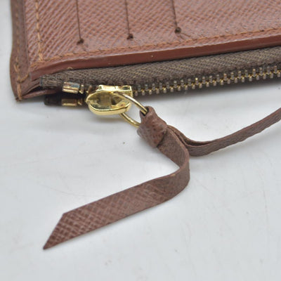 $605 Louis Vuitton Monogram Victorine Tri-fold Wallet SP5116