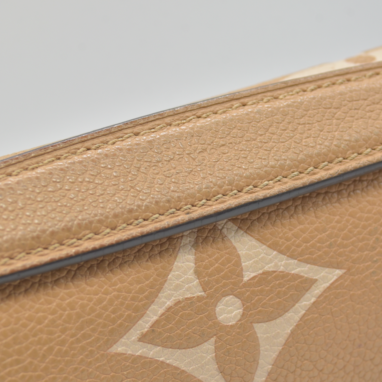 $3100 RFID Louis Vuitton Empreinte Monogram Giant Pochette Metis Arizona Beige 10019913