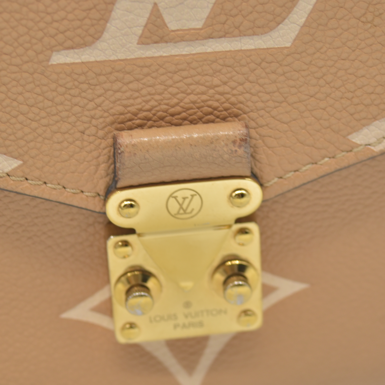 $3100 RFID Louis Vuitton Empreinte Monogram Giant Pochette Metis Arizona Beige 10019913