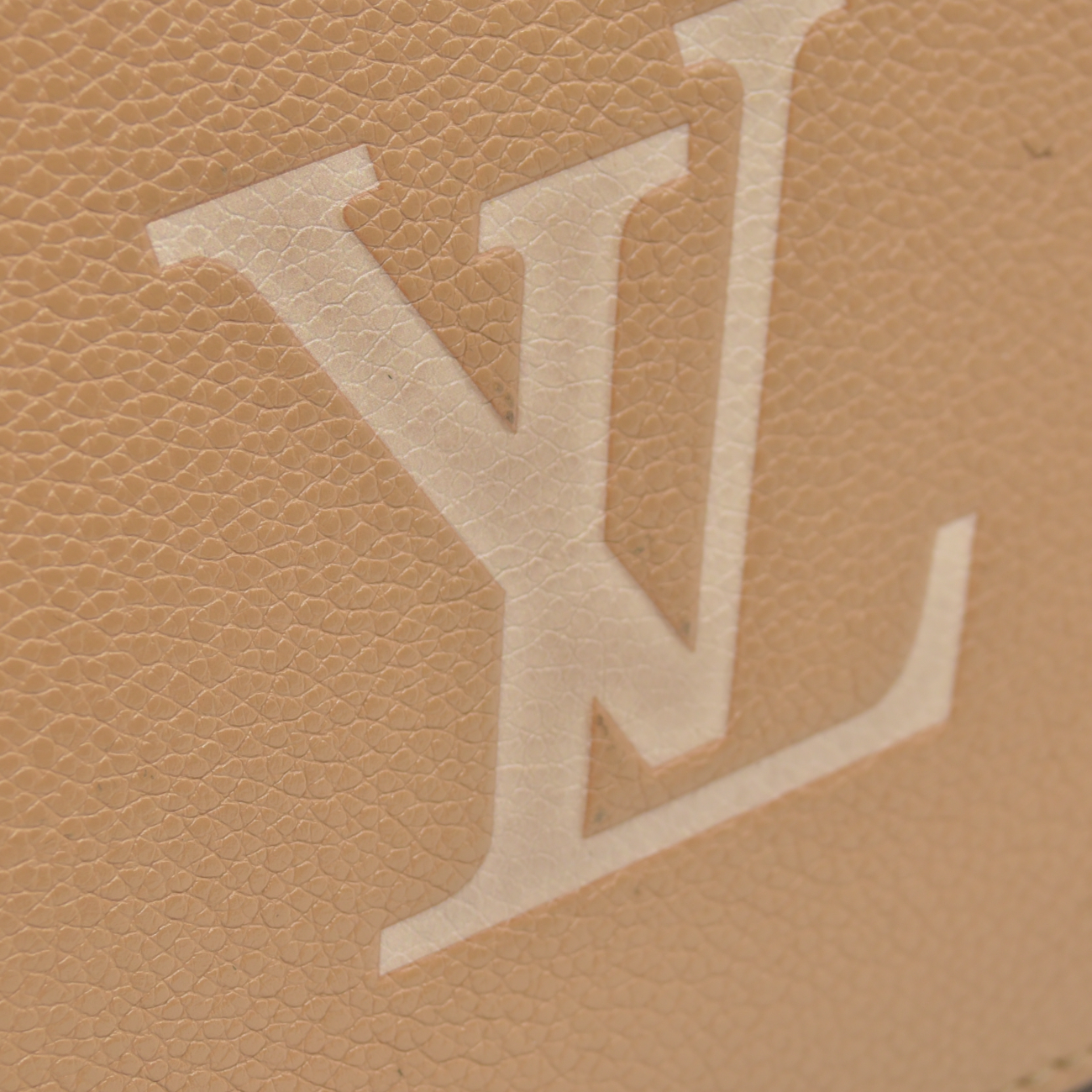 $3100 RFID Louis Vuitton Empreinte Monogram Giant Pochette Metis Arizona Beige 10019913