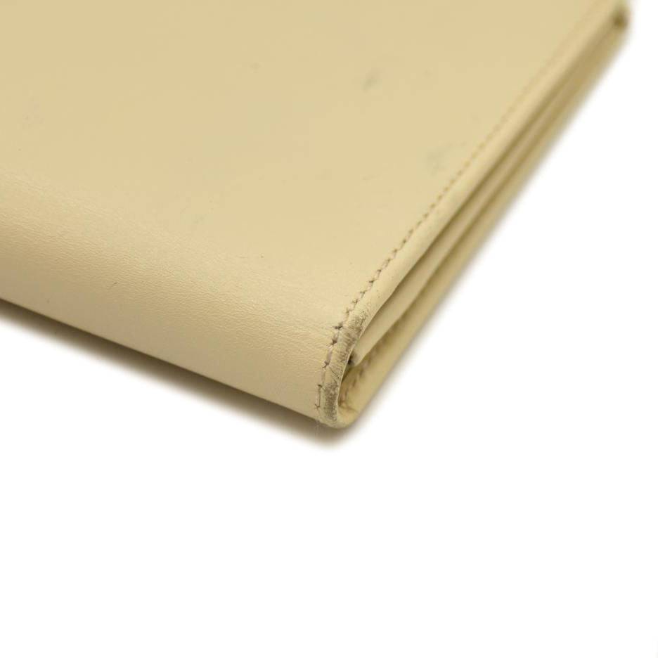 Salvatore Ferragamo Gancini Clip Leather Long Bifold Wallet Ivory CONSIGNMENT 10020992