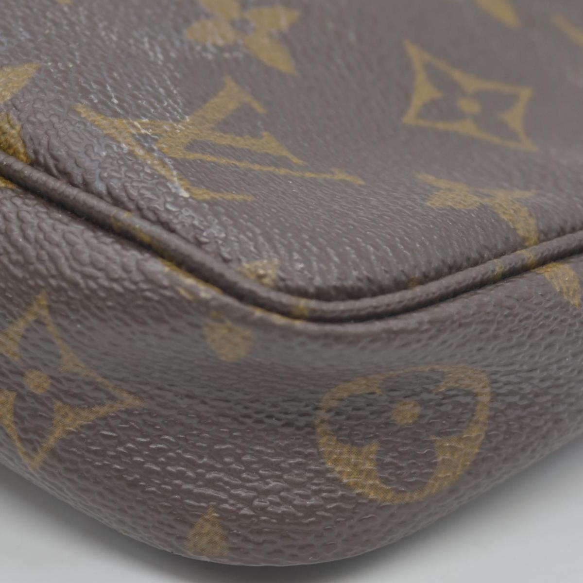 $1290 2000 Louis Vuitton LV Pochette Accessoires Brown Monogram CA0070
