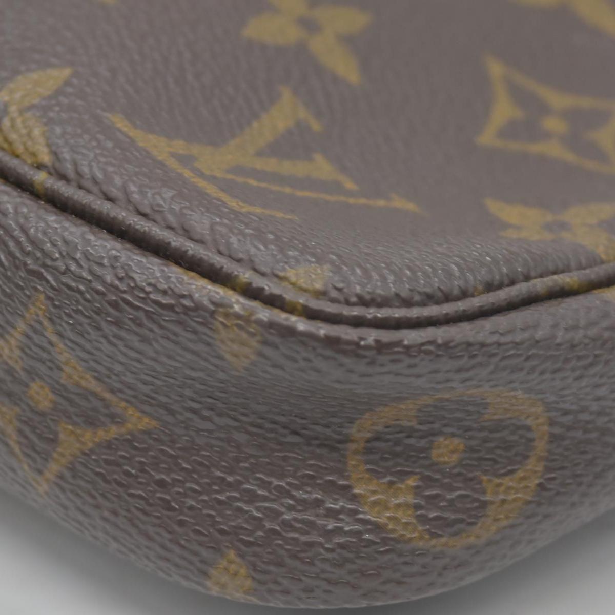 $1290 2000 Louis Vuitton LV Pochette Accessoires Brown Monogram CA0070