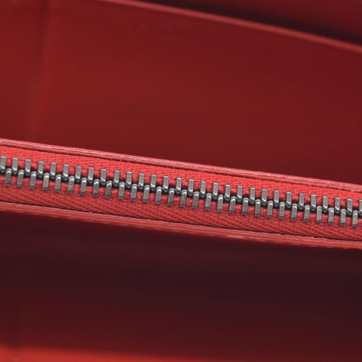 $950 Christian Louboutin Calfskin Panettone Spiked Zip Around Wallet Black