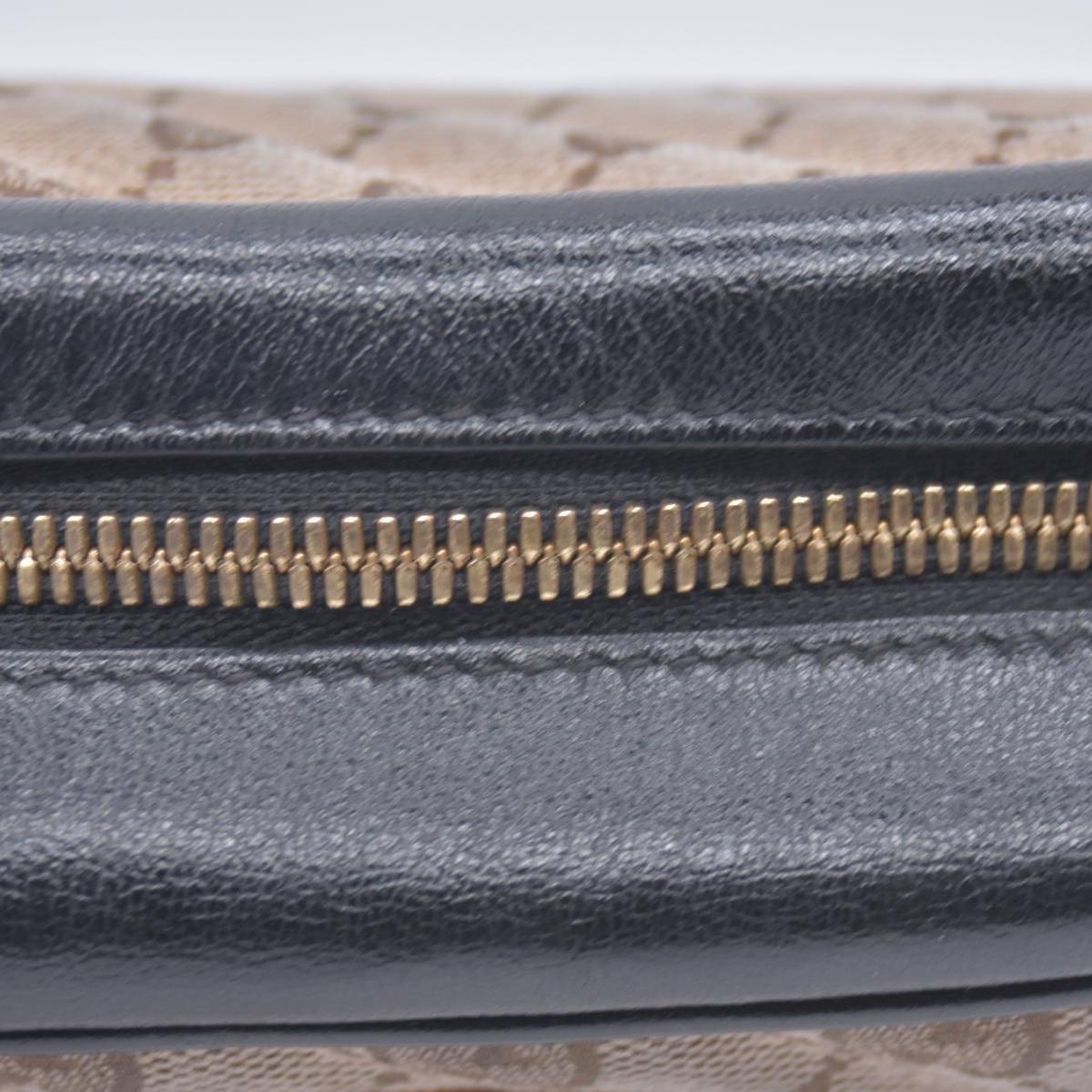 $1300 Gucci Monogram Matelasse Diagonal Small GG Marmont Chain Shoulder Bag Beige Black
