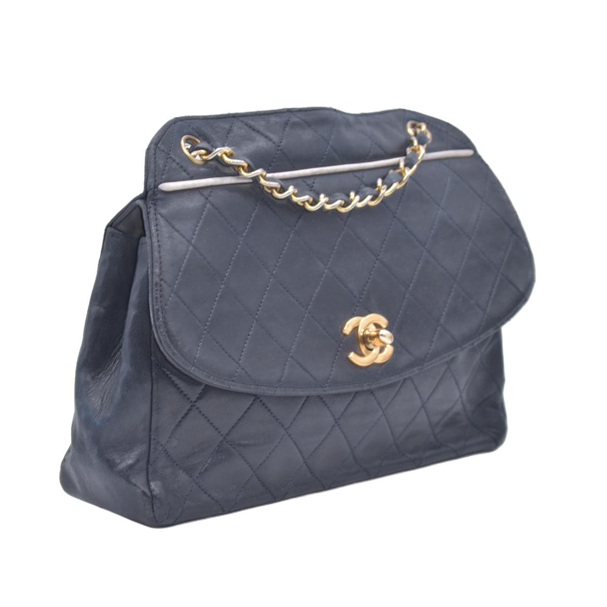 Chanel 1989-1991 Navy Lambskin Quilted Flap Bag 24k Gold Hardware CONSIGNMENT