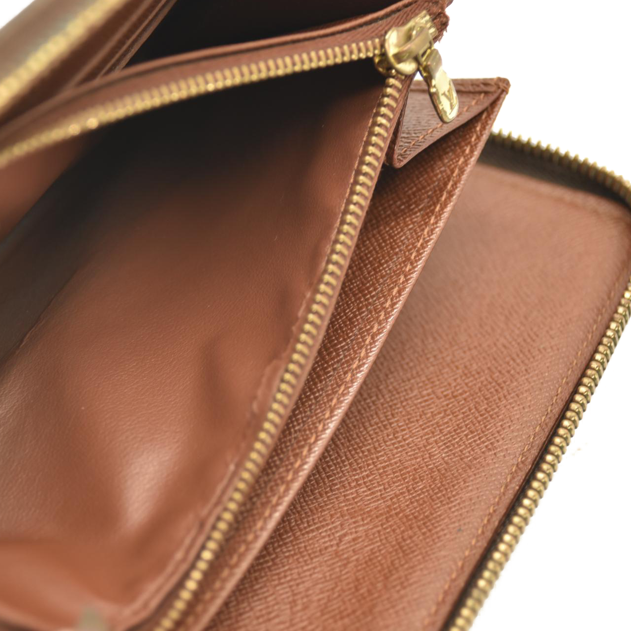 LOUIS VUITTON Monogram Zippy Organizer Wallet