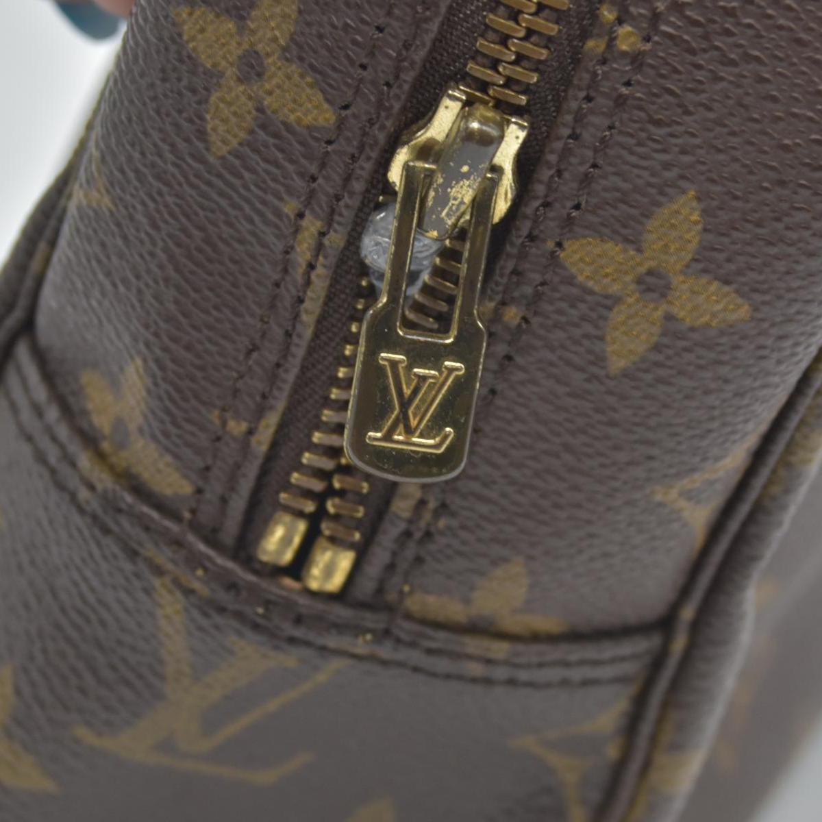 $600 1988 Louis Vuitton Cosmetic Pouch Monogram Trousse Toilette 28 881TH