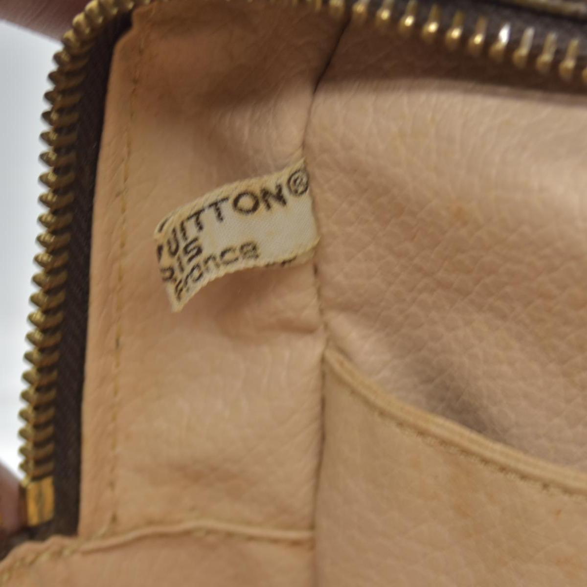 $600 1988 Louis Vuitton Cosmetic Pouch Monogram Trousse Toilette 28 881TH