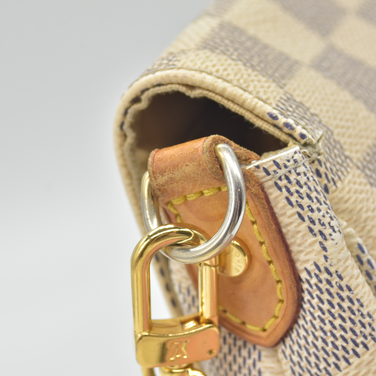$1650 Louis Vuitton Damier Azur Favorite MM FL1134