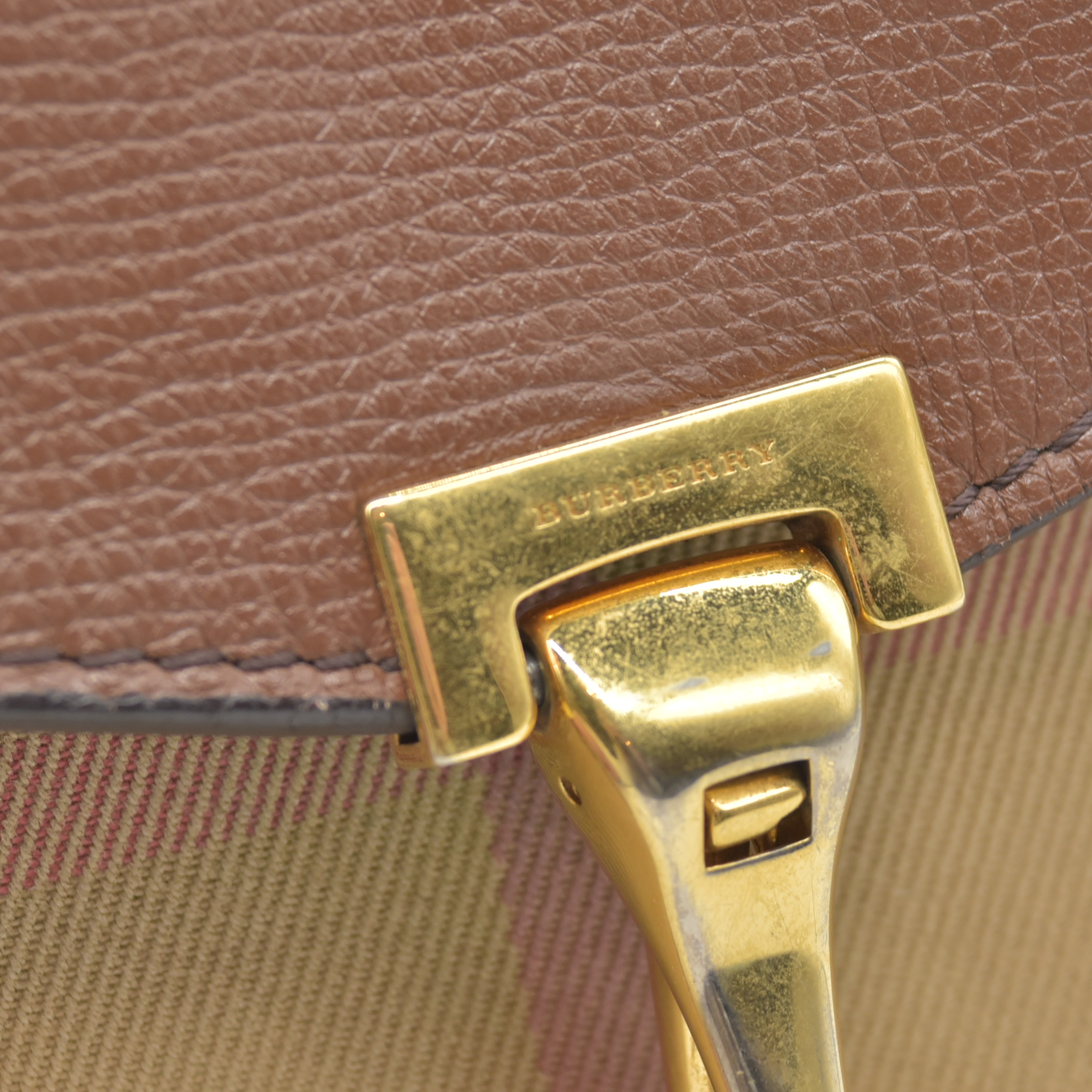 $1290 Burberry Derby Calfskin House Check Small Macken Crossbody Bag Tan