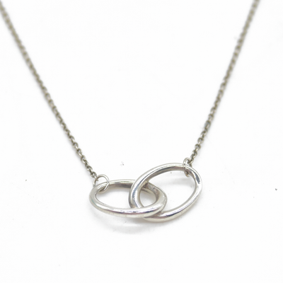 $400 Tiffany & Co. Infinity Necklace Sterling Silver Elsa Peretti Interlocking Ovals Pendant Necklace