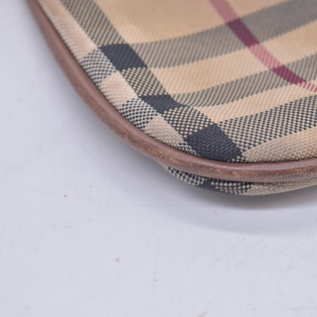 $695  WELL WORN Burberry Horseferry Check Peyton Crossbody Clutch Bag Black CONSIGNMENT