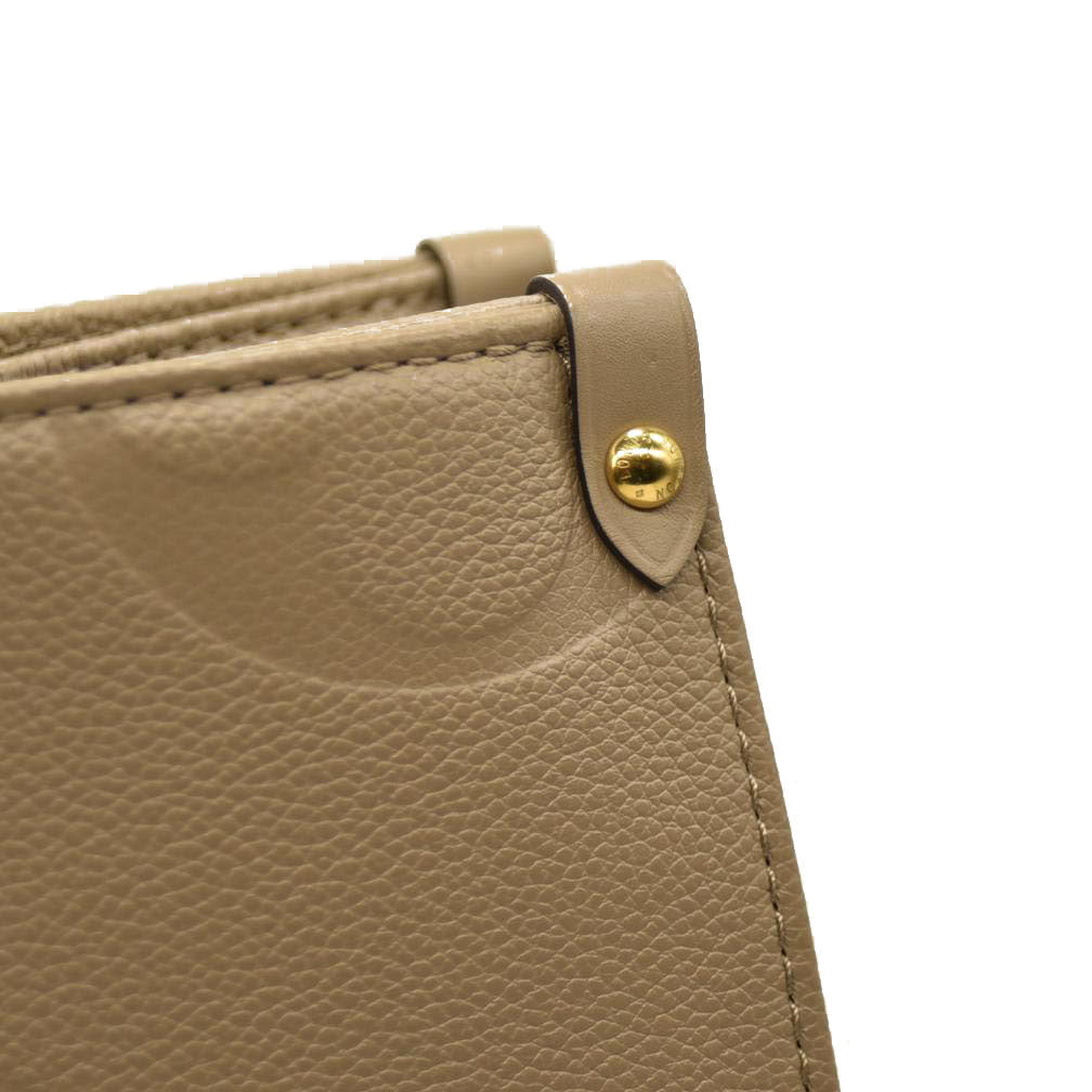 Louis Vuitton  Empreinte Monogram Giant Onthego MM Tourterelle