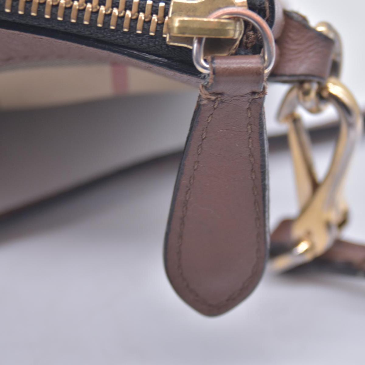 $695  WELL WORN Burberry Horseferry Check Peyton Crossbody Clutch Bag Black CONSIGNMENT