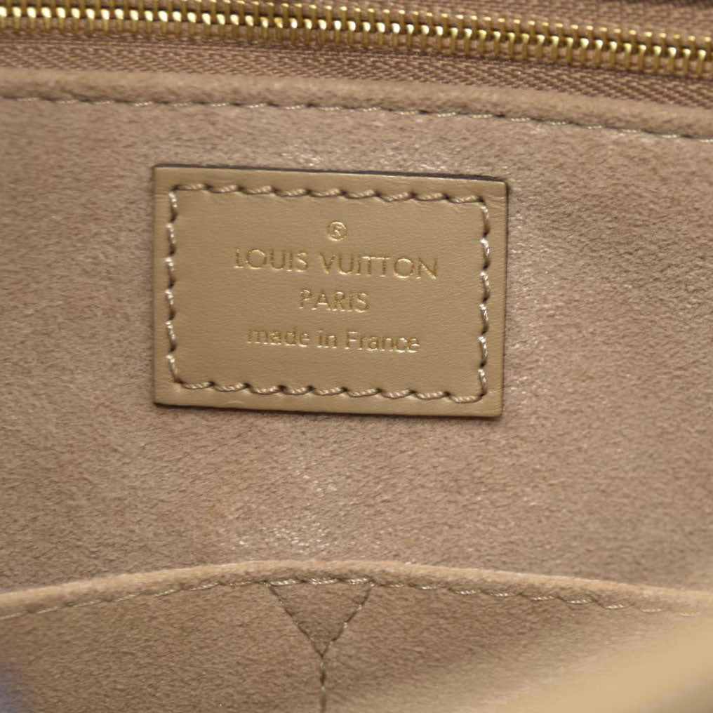 Louis Vuitton  Empreinte Monogram Giant Onthego MM Tourterelle