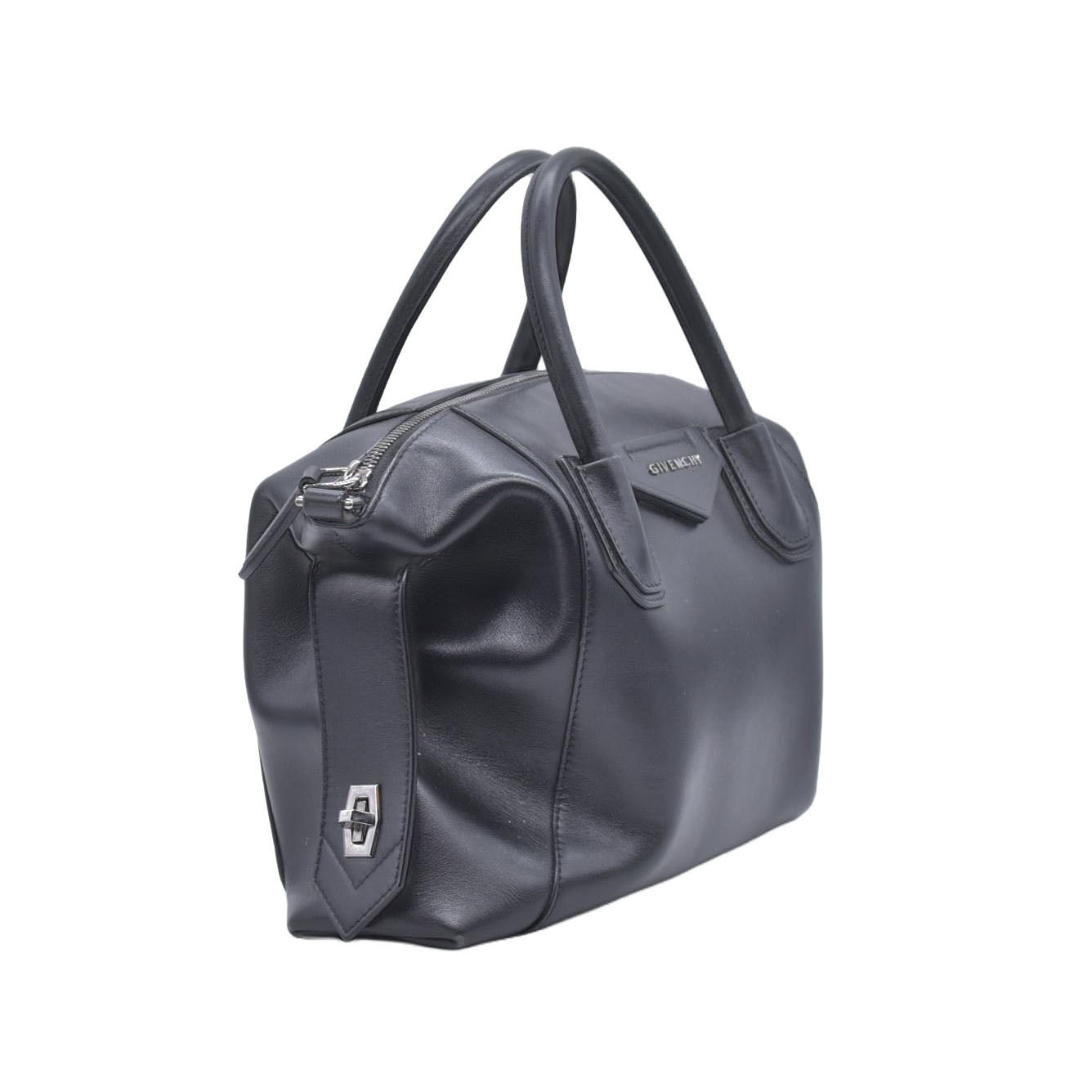 $1650 Givenchy  Antigona Soft Small Leather Bag CONSIGNMENT