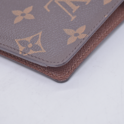 $400 2011 Louis Vuitton Monogram Passport Cover CA4121