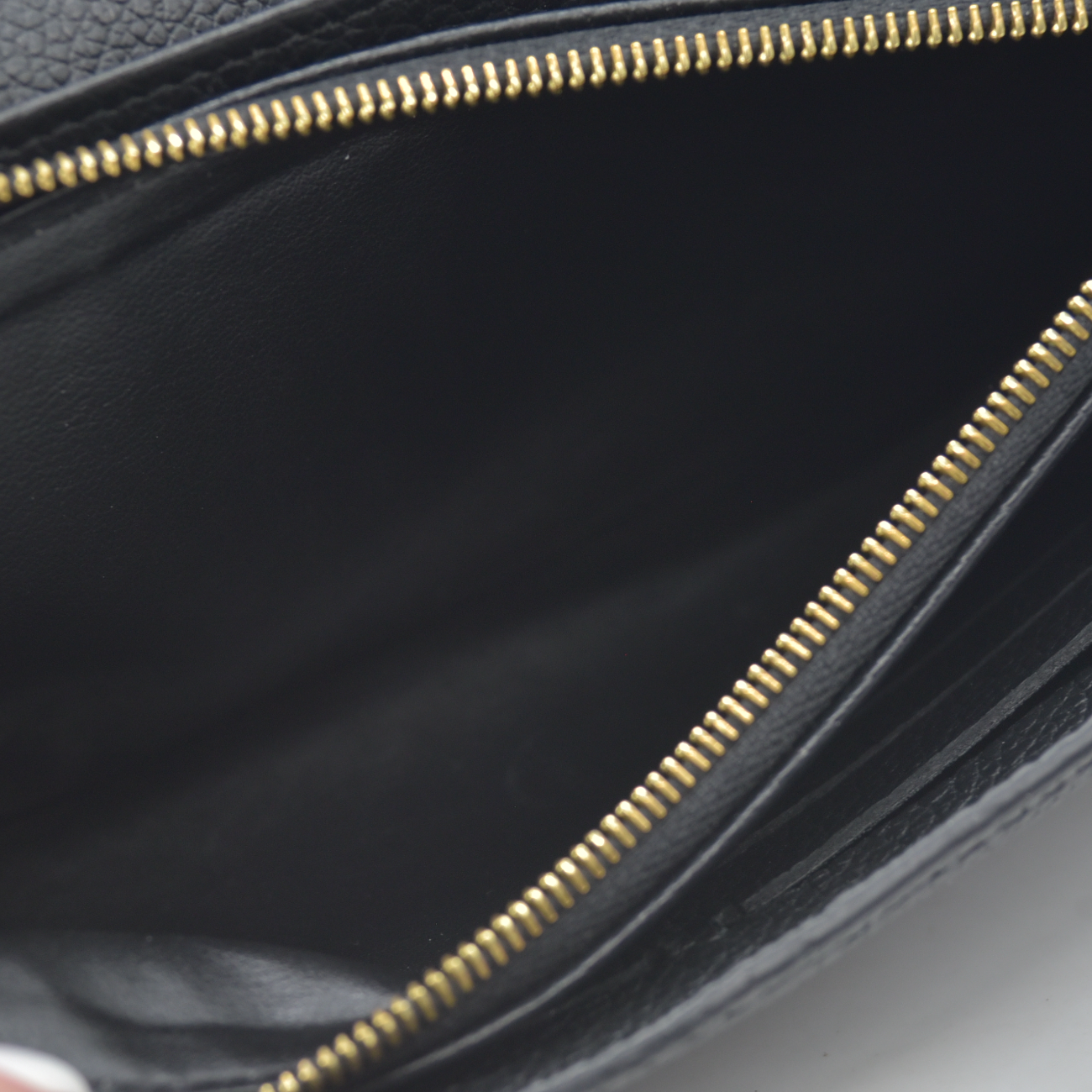 $1060 RFID Louis Vuitton Empreinte Sarah Wallet NM Black