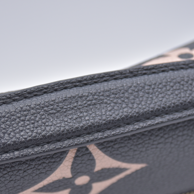 $3300 Louis Vuitton BiColor Pochette Metis Black Cream RFID