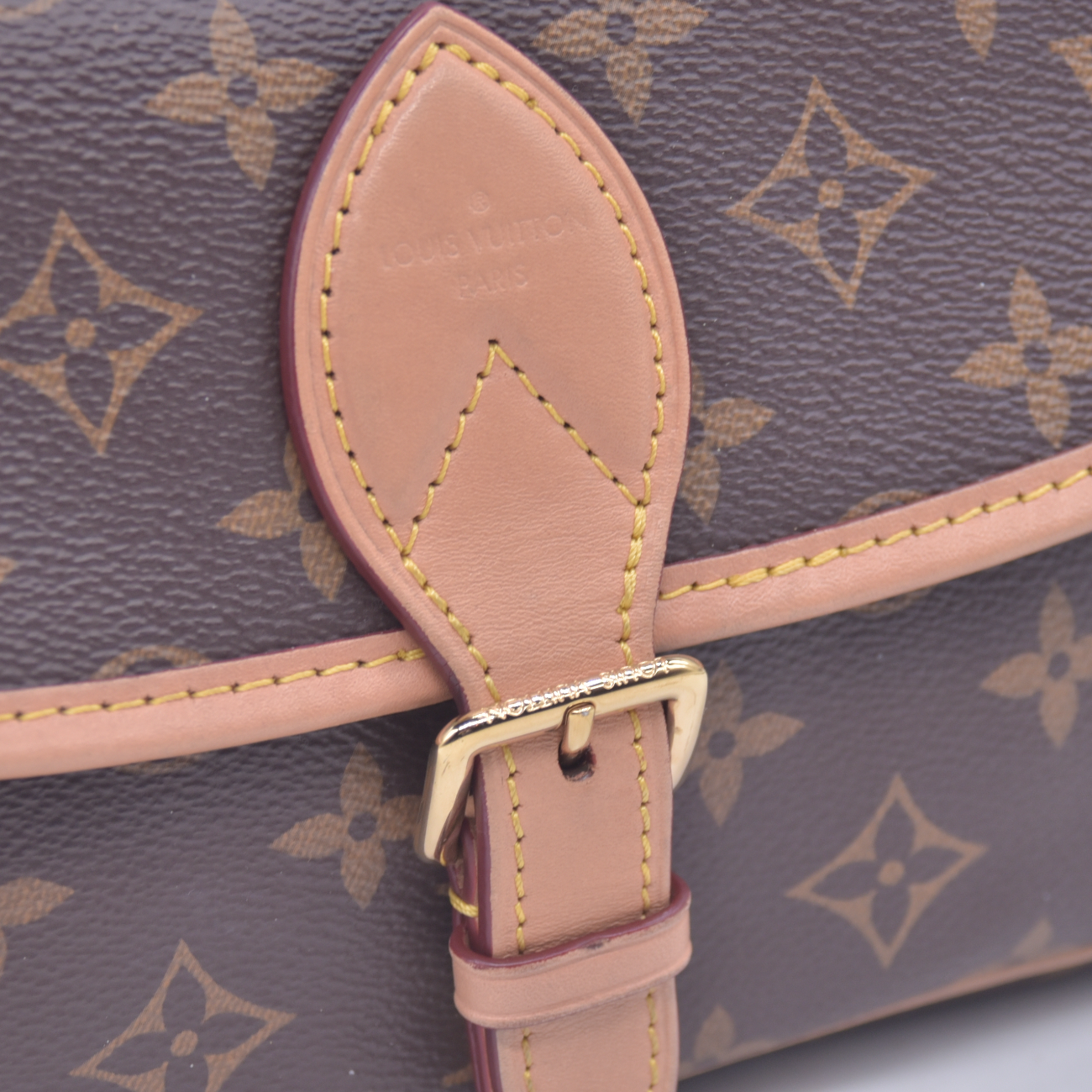 $2700 RFID Louis Vuitton Monogram Diane Black Shoulder Bag