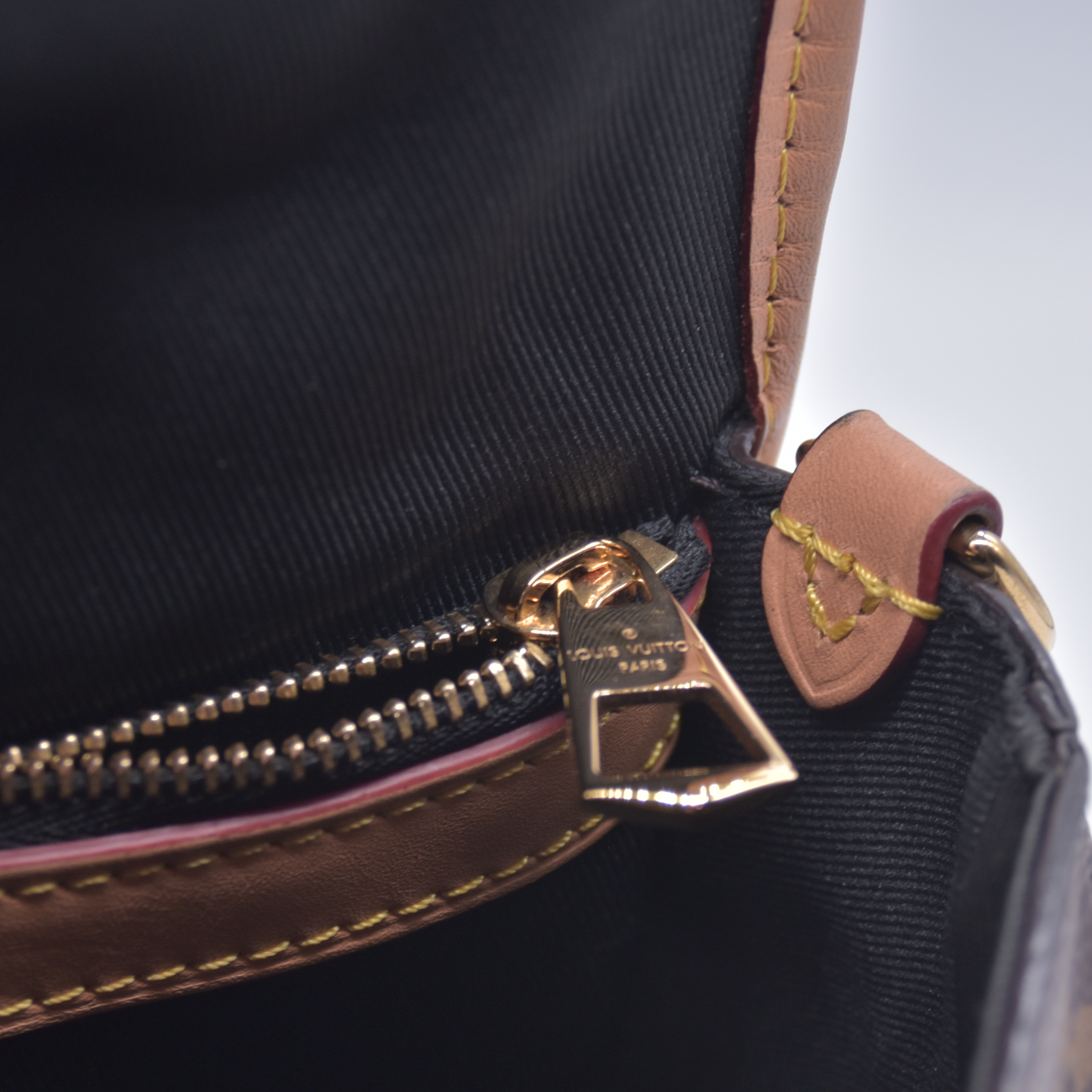 $2700 RFID Louis Vuitton Monogram Diane Black Shoulder Bag