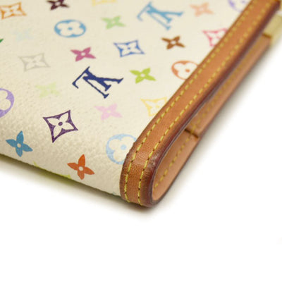 Louis Vuitton  Monogram Muakami Small Ring Agenda Cover White with Pen  CA0036