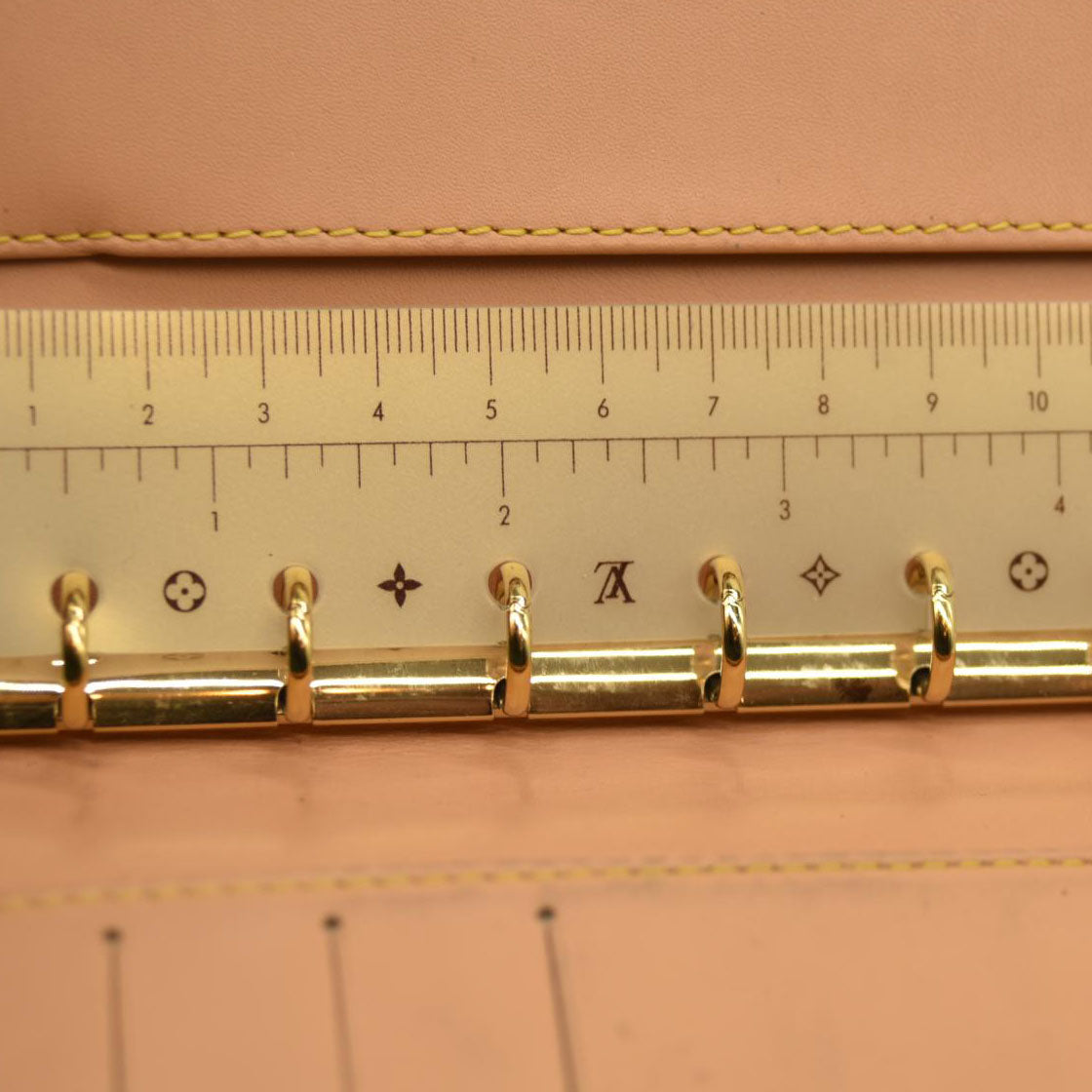 Louis Vuitton  Monogram Muakami Small Ring Agenda Cover White with Pen  CA0036