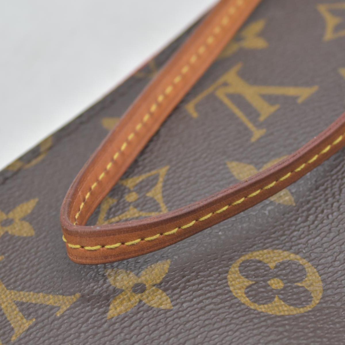 $600 Louis Vuitton Monogram Neverfull MM Cherry Pochette AR1122