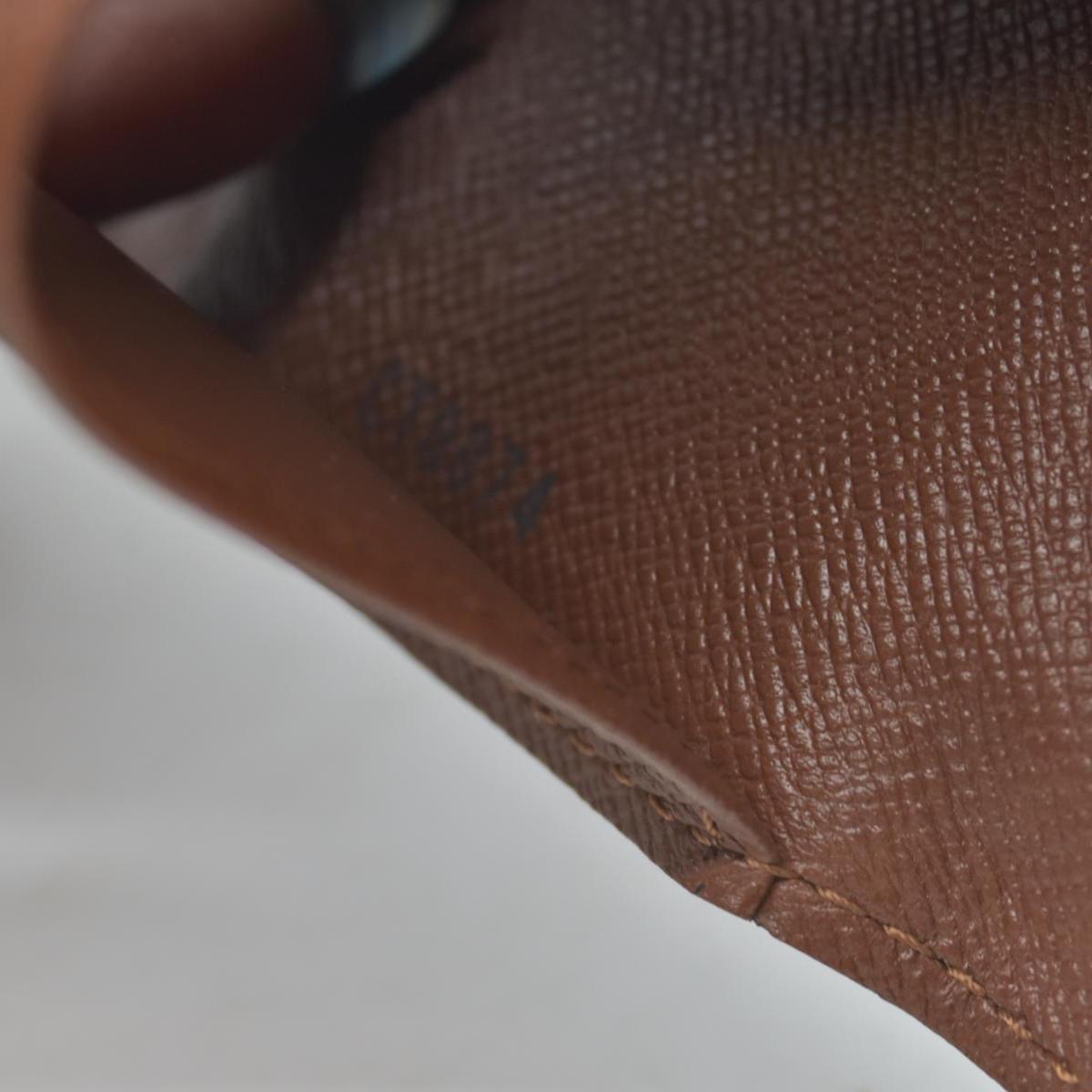 $355 2004 Louis Vuitton Monogram Multicles 6 Ring Key Case Brown CT0074