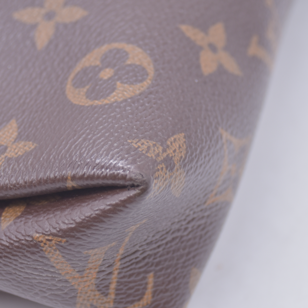 $1130 2015 Louis Vuitton Monogram Pallas Clutch Cherry CA5125