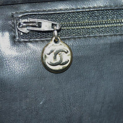 CHANEL Matelasse Chain Shoulder Bag Patent leather Black Gold CC