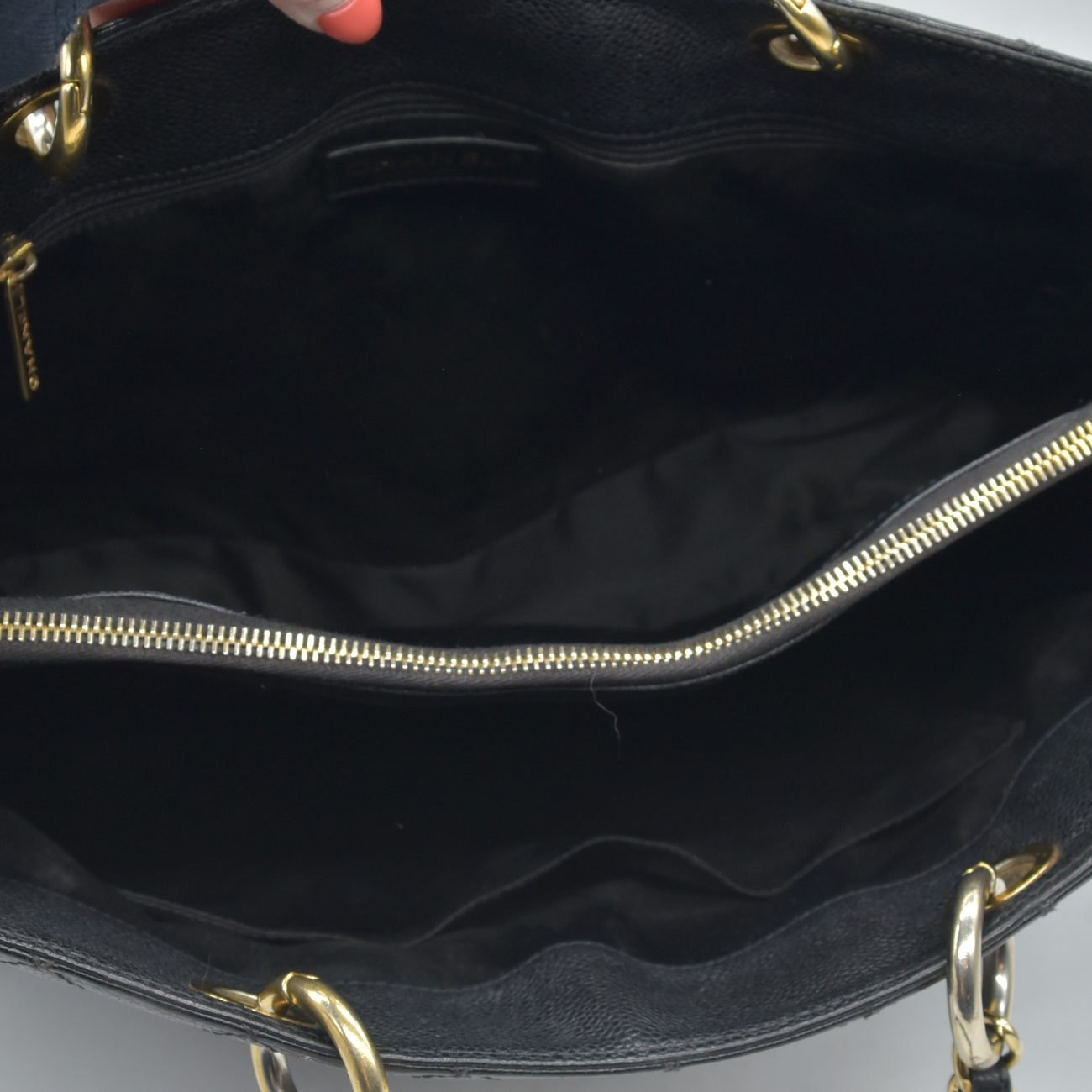 $2900 2010 Chanel Grand Shopping Tote (GST) Black Caviar