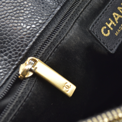 $2900 2010 Chanel Grand Shopping Tote (GST) Black Caviar